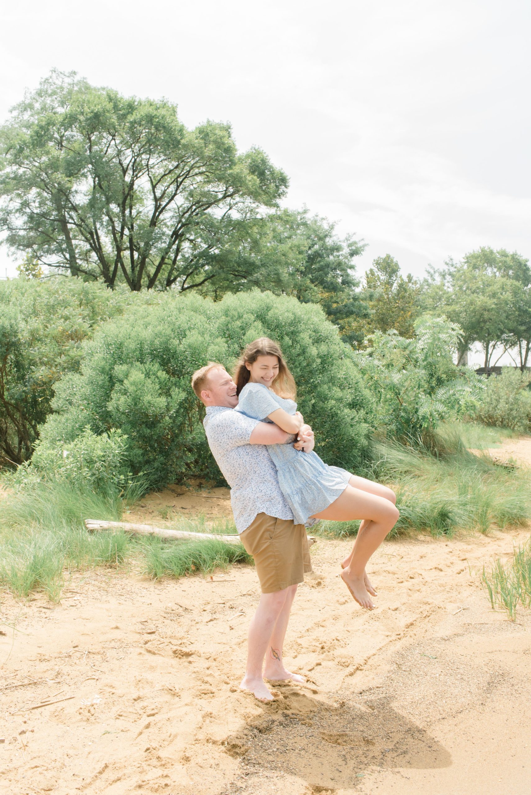 Annapolis engagement photographer shooting on the beach.
